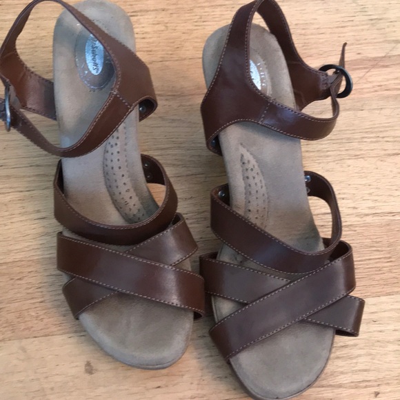 Dr Scholls “Cabana” Heels 8.5 - Picture 2 of 6